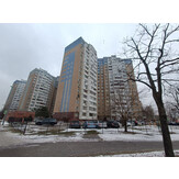 Продаж трикімнатної квартири загальною площею 108,2 кв.м, що знаходиться за адресою: м. Київ, Харківське шосе, буд. 56, кв. 88
