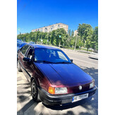 Автомобіль марки Volkswagen, модель Passat, 1991 року випуску, ДНЗ: АЕ7311МХ номер кузову - WVWZZZ31ZMB339507, червоного кольору