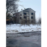 Незавершене будівництво: житловий будинок готовністю 60% та земельна ділянка, площею 0,2499 га, к/н 6123081900:02:001:0011, за адресою: Тернопільська обл., Тернопільський р-н, с. Геленки,  вул. Центральна, 2А