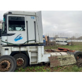 Вантажний тягач RENAULT, модель MAGNUM, реєстраційний номерний знак AO0954AC, рік випуску 1998,номер кузова: VF611GTA100004822, об'єм двигуна – 11929 см. куб., тип пального-дизель, колір-білий