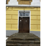 60/100 частки квартири, загальною площею 68,9 кв.м. житловою площею 46,1 кв.м., що знаходиться за адресою: м.Київ, провулок Артилерійський, буд. 13, кв. 25