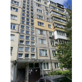 1/3 частка трикімнатної квартири № 60, загальною площею 60,8 кв.м., що розташована за адресою: м. Київ, вул. Лятошинського композитора, буд.4-А, РНОНМ 1384989480000