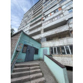 1/2 частина однокімнатної квартири,  загальною площею 40,0  кв.м., адреса: м. Дніпро, вул. Василя Сліпака (Єрмолової), буд.46 кв.42