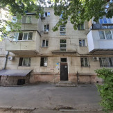 1/9 частка двокімнатної квартири загальною площею 40.1 кв.м., за адресою: Одеська обл., Одеський р., м. Чорноморськ, вулиця Корабельна, будинок 5, квартира 3