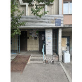 1/4 частка трикімнатної квартири, загальна площа (кв.м): 75.5, житлова площа (кв.м): 41.6 за адресою: м. Київ, просп. Європейського Союзу, буд. 31, кв. 108