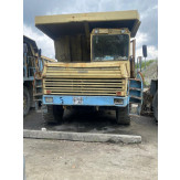 Автосамоскид кар'єрний марки БелАЗ, модель: 75405, рік випуску: 1992, жовтого кольору, VIN: X1R-754050-0016433, двигун: 2119, номерний знак: Т07448АЕ
