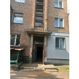1/2 частина однокімнатної квартири, загальною площею (кв.м): 34.7, житловою площею (кв.м): 18.1, що знаходиться за адресою: Черкаська обл., м. Черкаси вул. Ярослава Чалого, 61/1 кв. 32