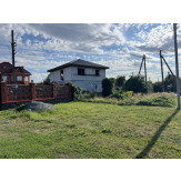 Житловий будинок садибного типу заг. пл. 163,8 м.кв. та земельна ділянка з кадастровим номером 3221455300:01:030:0048 пл. 0,06 га, за адресою: Київська обл., Бориспільський р-н, с. Глеваха, вул. Київська, 154-А